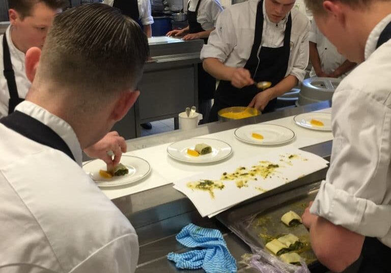 8914C4AC-5CAE-4DC6-95A3-FEE63B1DF1FE